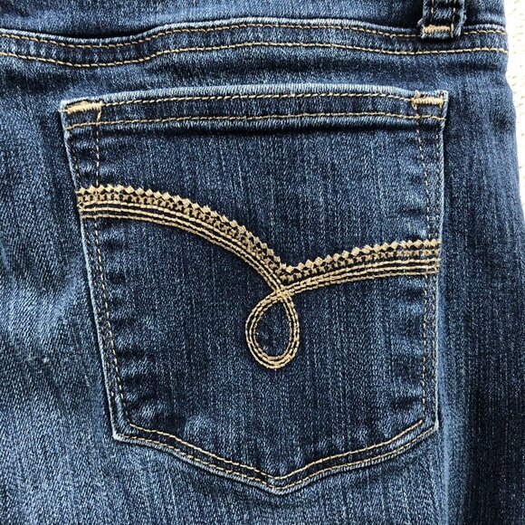 Lee Riders Womens Jeans Size 6M Midrise Bootcut Leg Blue Dark Denim Casual - Picture 15 of 16